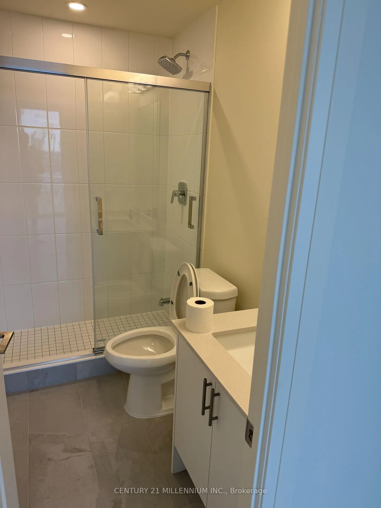 Photo 32 of Unit 2012, 27 Korda Gate, Vaughan, Vellore Village — HOMEH