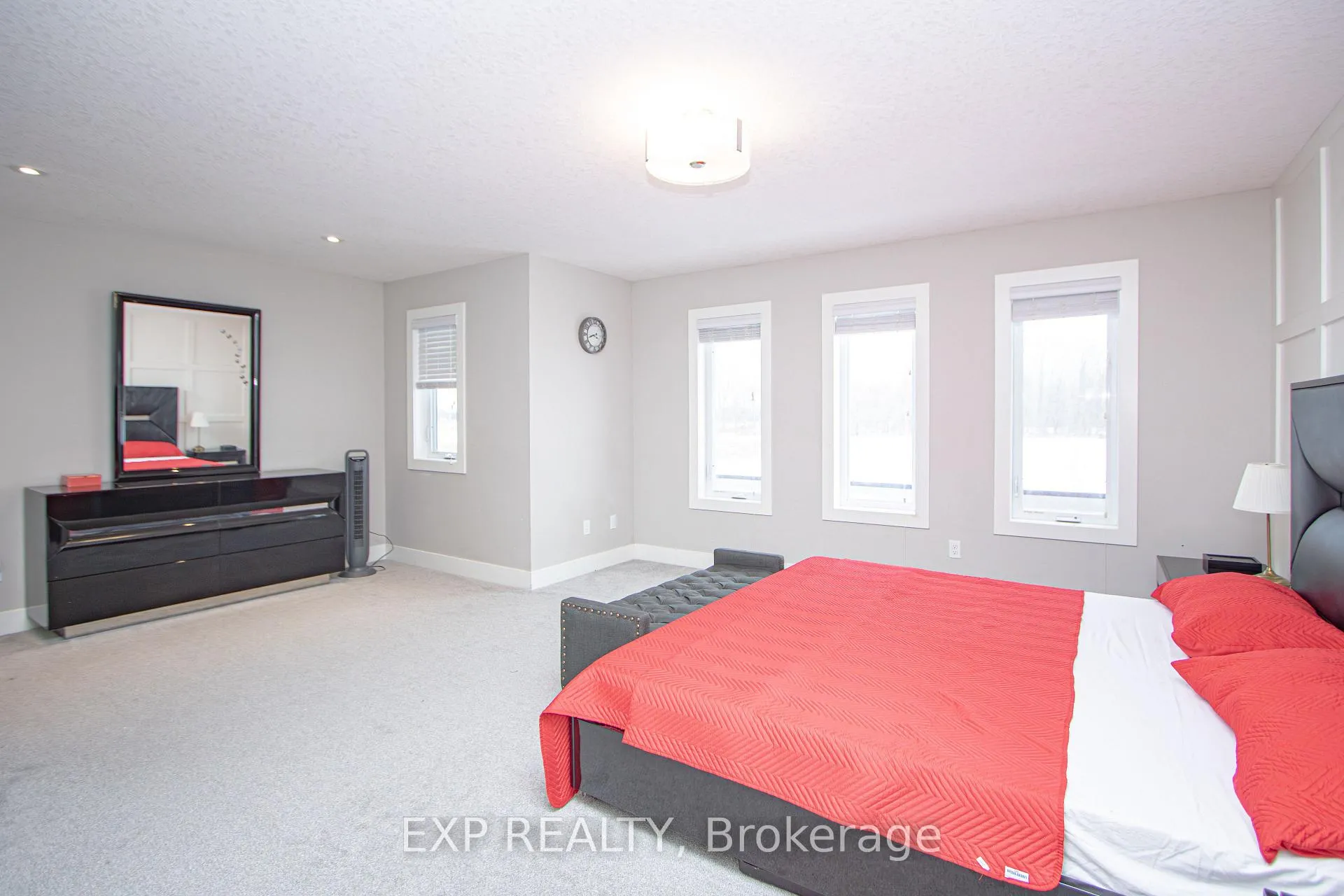 Photo 22 of 3291 Regiment Road, London, South V — HOMEH