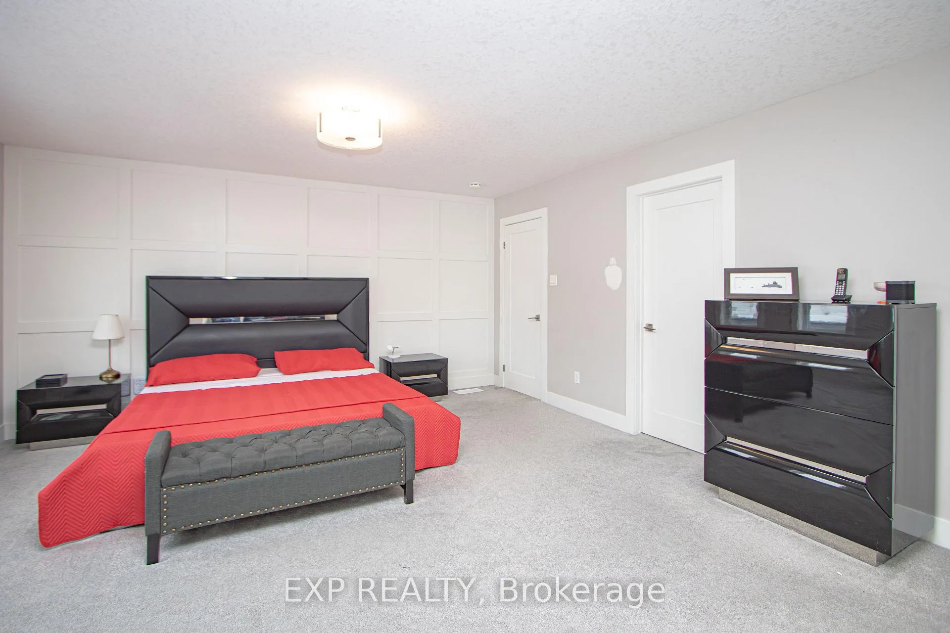 Photo 23 of 3291 Regiment Road, London, South V — HOMEH