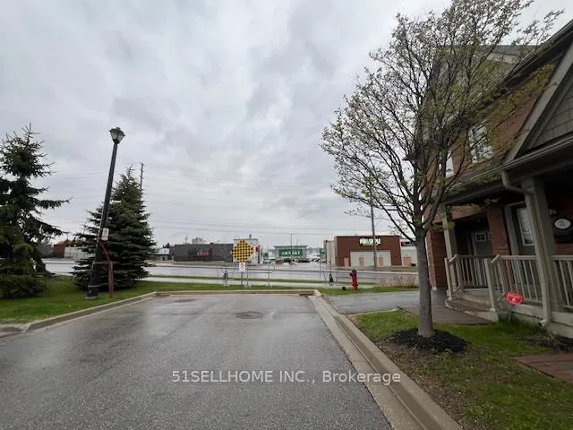 Photo 5 of 17 Winn Place, Aurora, Bayview Northeast — HOMEH