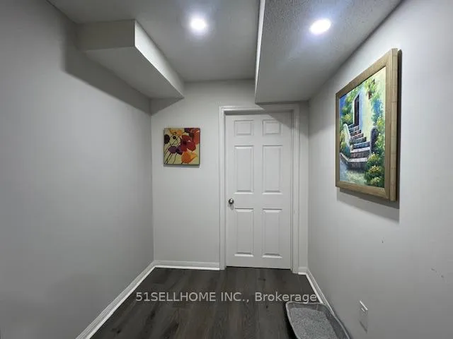Photo 15 of 17 Winn Place, Aurora, Bayview Northeast — HOMEH