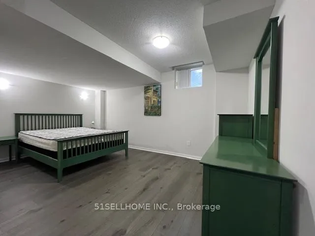 Photo 20 of 17 Winn Place, Aurora, Bayview Northeast — HOMEH