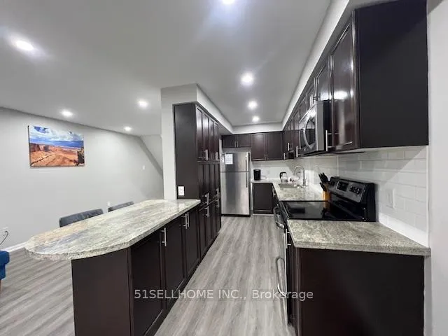 Photo 53 of 17 Winn Place, Aurora, Bayview Northeast — HOMEH
