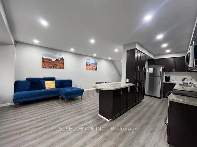Photo 39 of 17 Winn Place, Aurora, Bayview Northeast — HOMEH