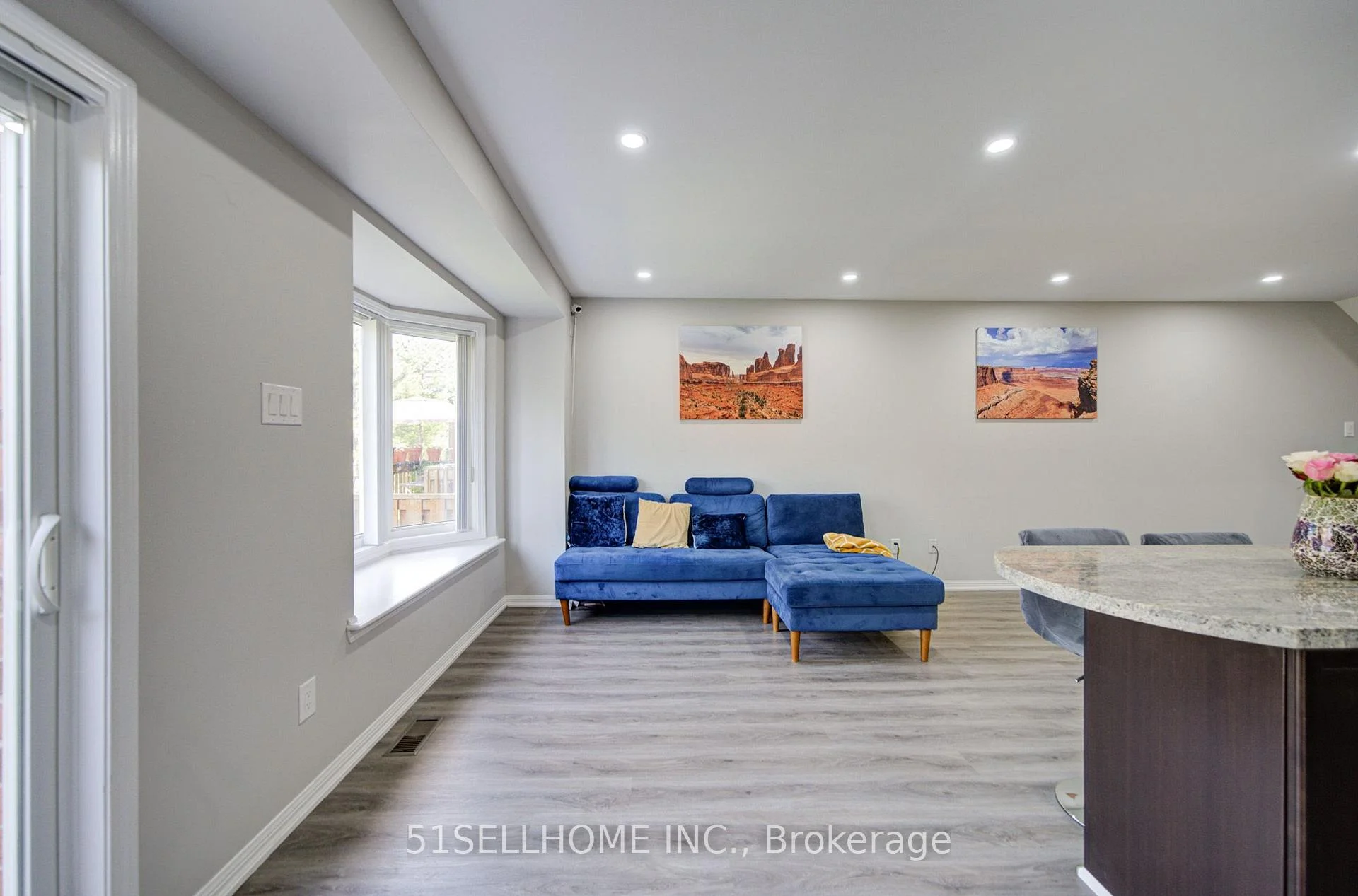 Photo 21 of 17 Winn Place, Aurora, Bayview Northeast — HOMEH