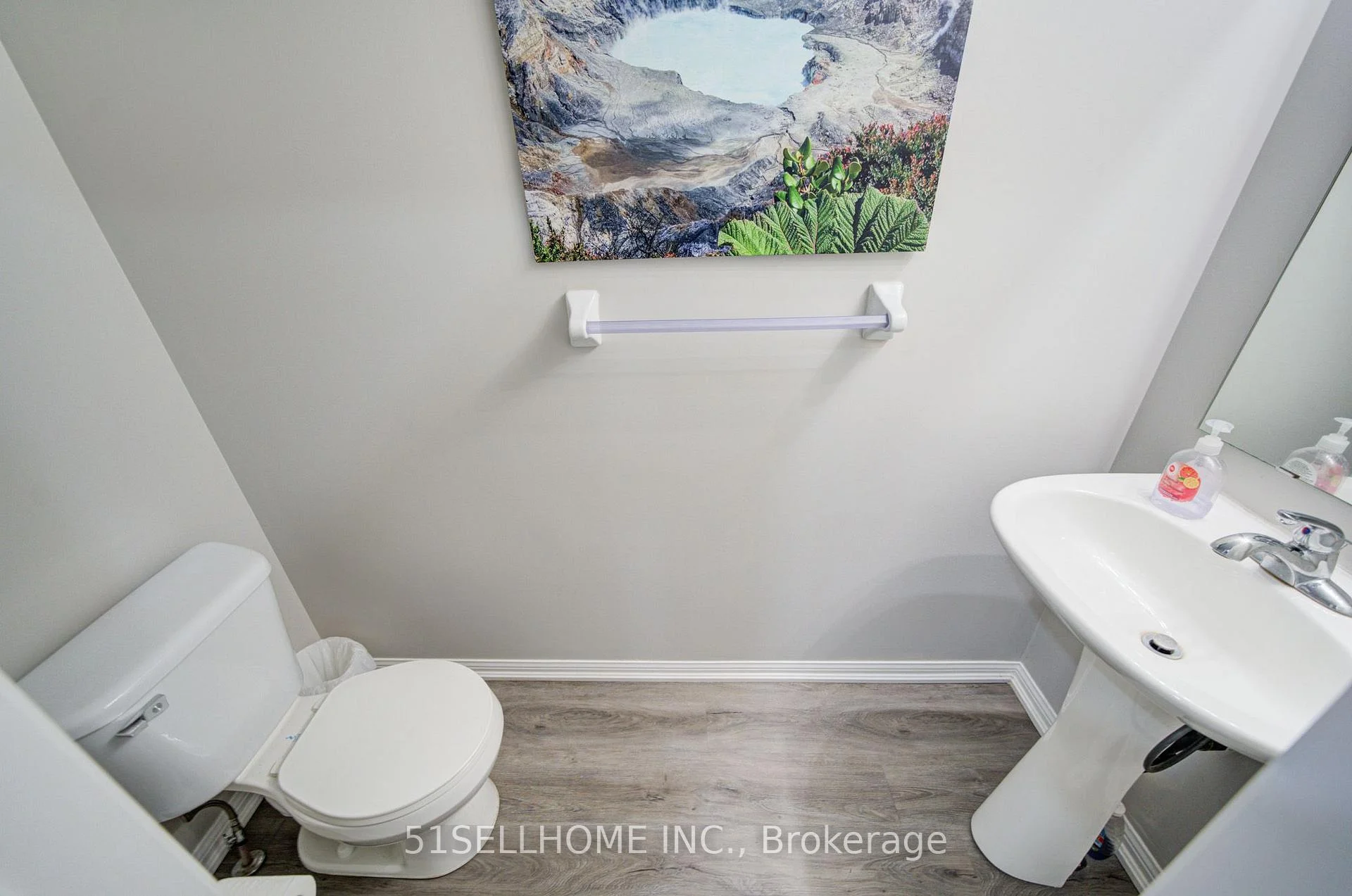 Photo 27 of 17 Winn Place, Aurora, Bayview Northeast — HOMEH