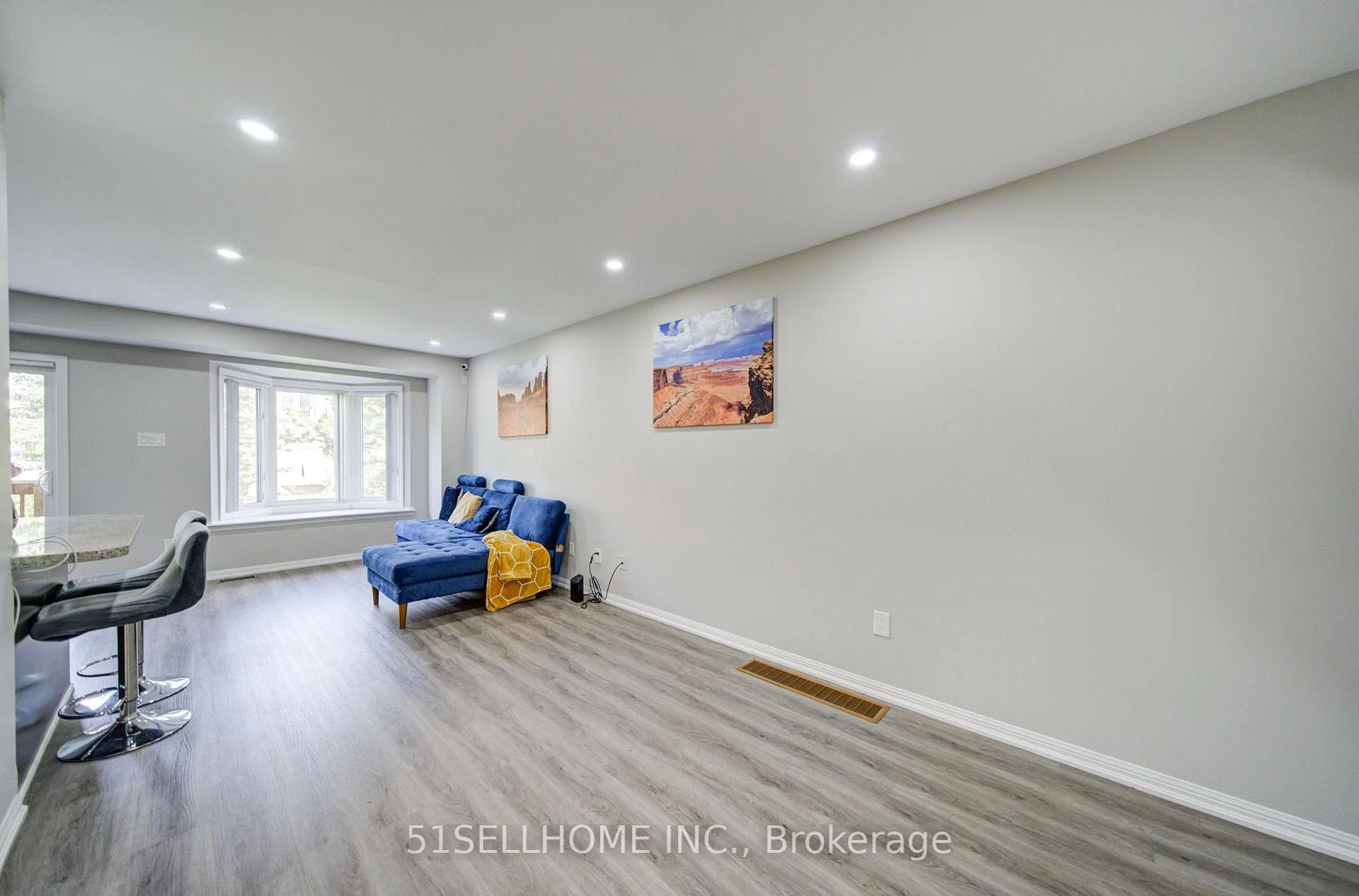 Photo 31 of 17 Winn Place, Aurora, Bayview Northeast — HOMEH
