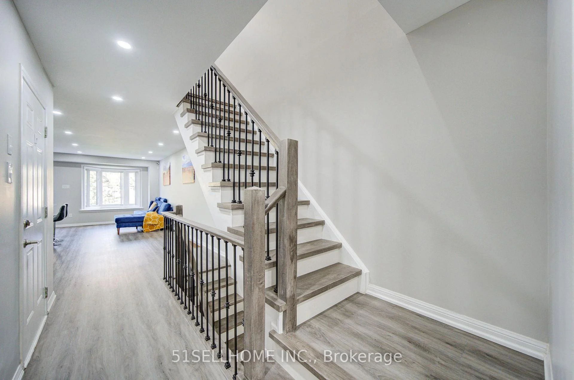 Photo 44 of 17 Winn Place, Aurora, Bayview Northeast — HOMEH