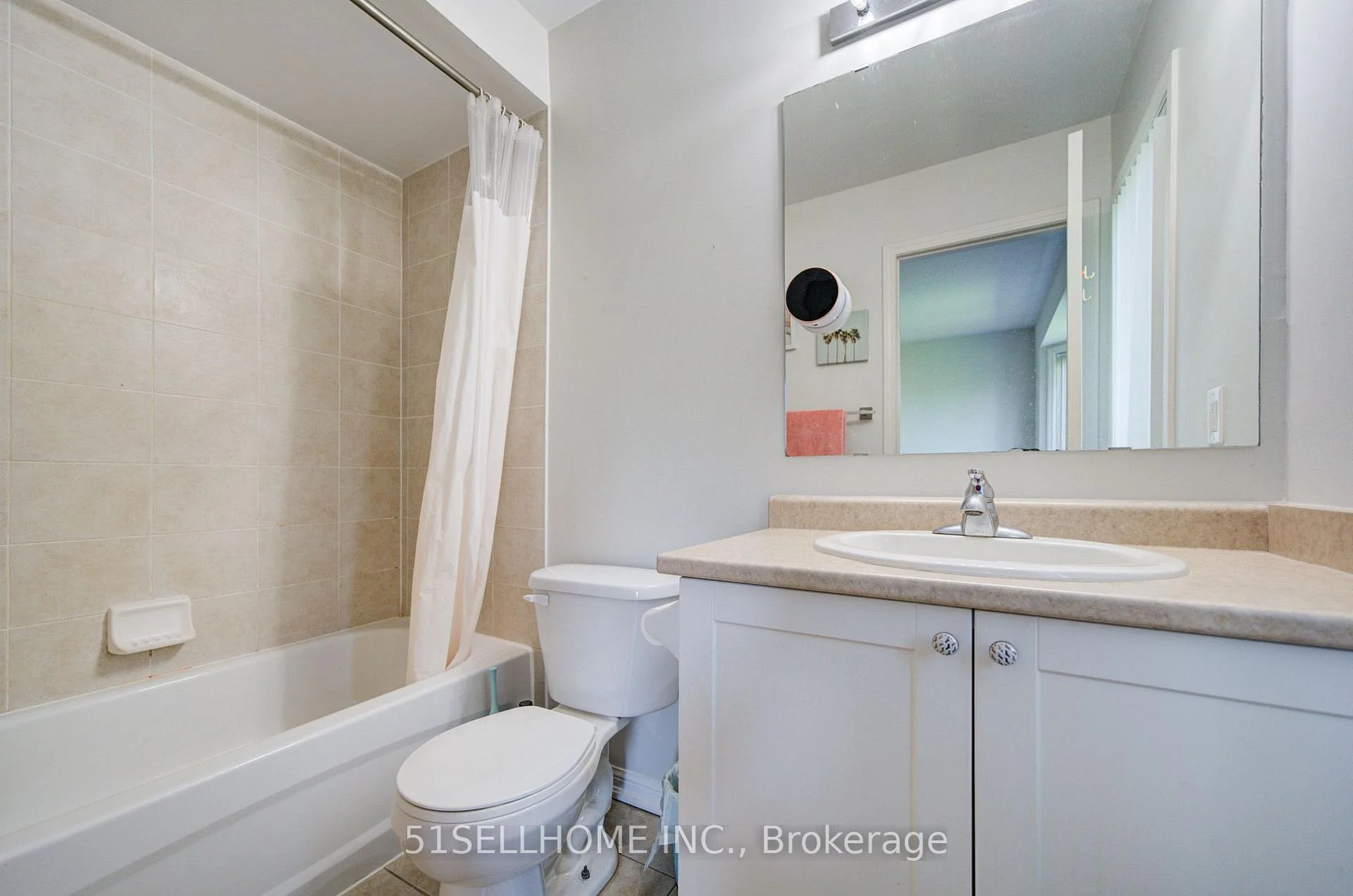 Photo 59 of 17 Winn Place, Aurora, Bayview Northeast — HOMEH