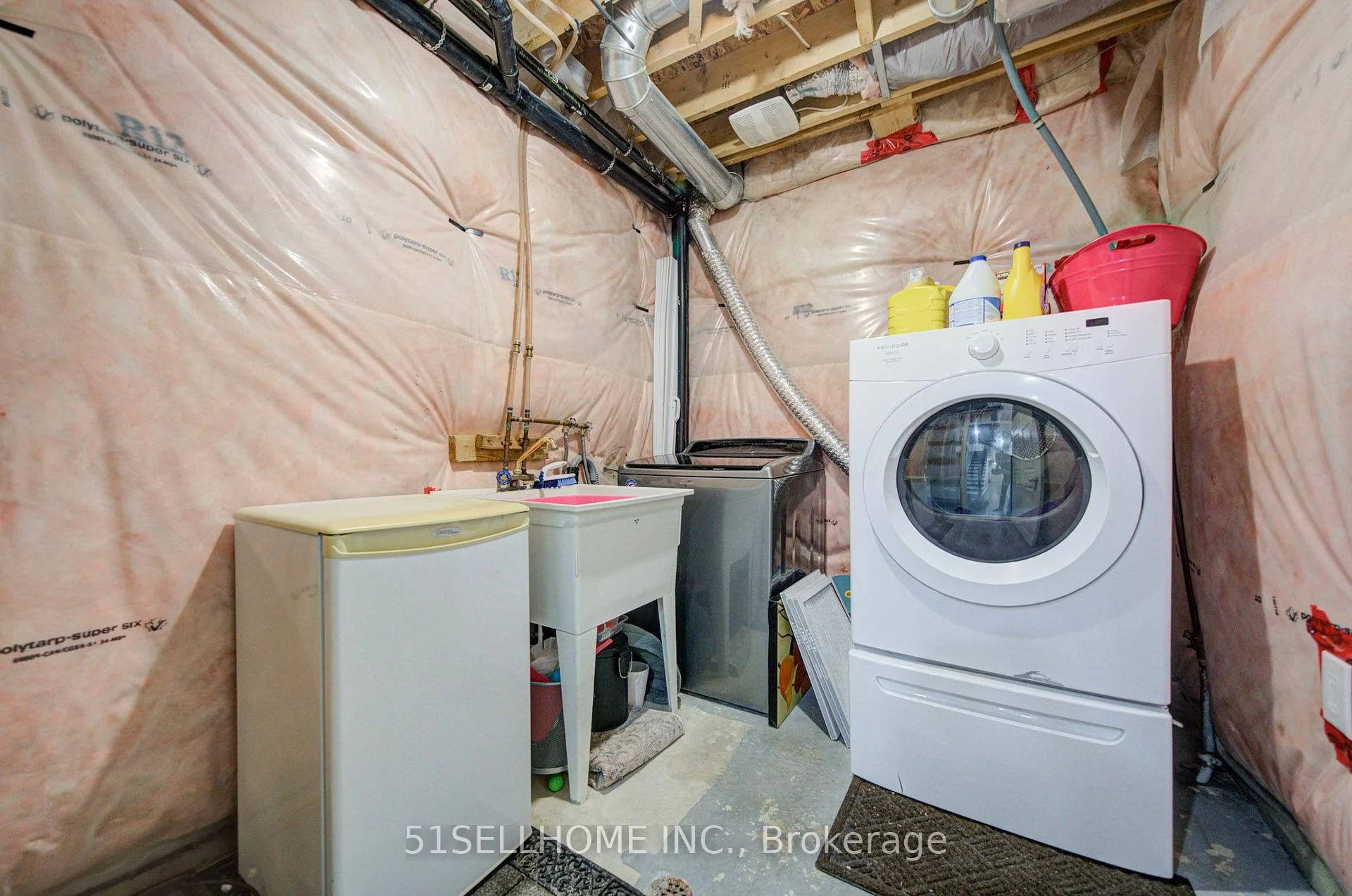 Photo 61 of 17 Winn Place, Aurora, Bayview Northeast — HOMEH
