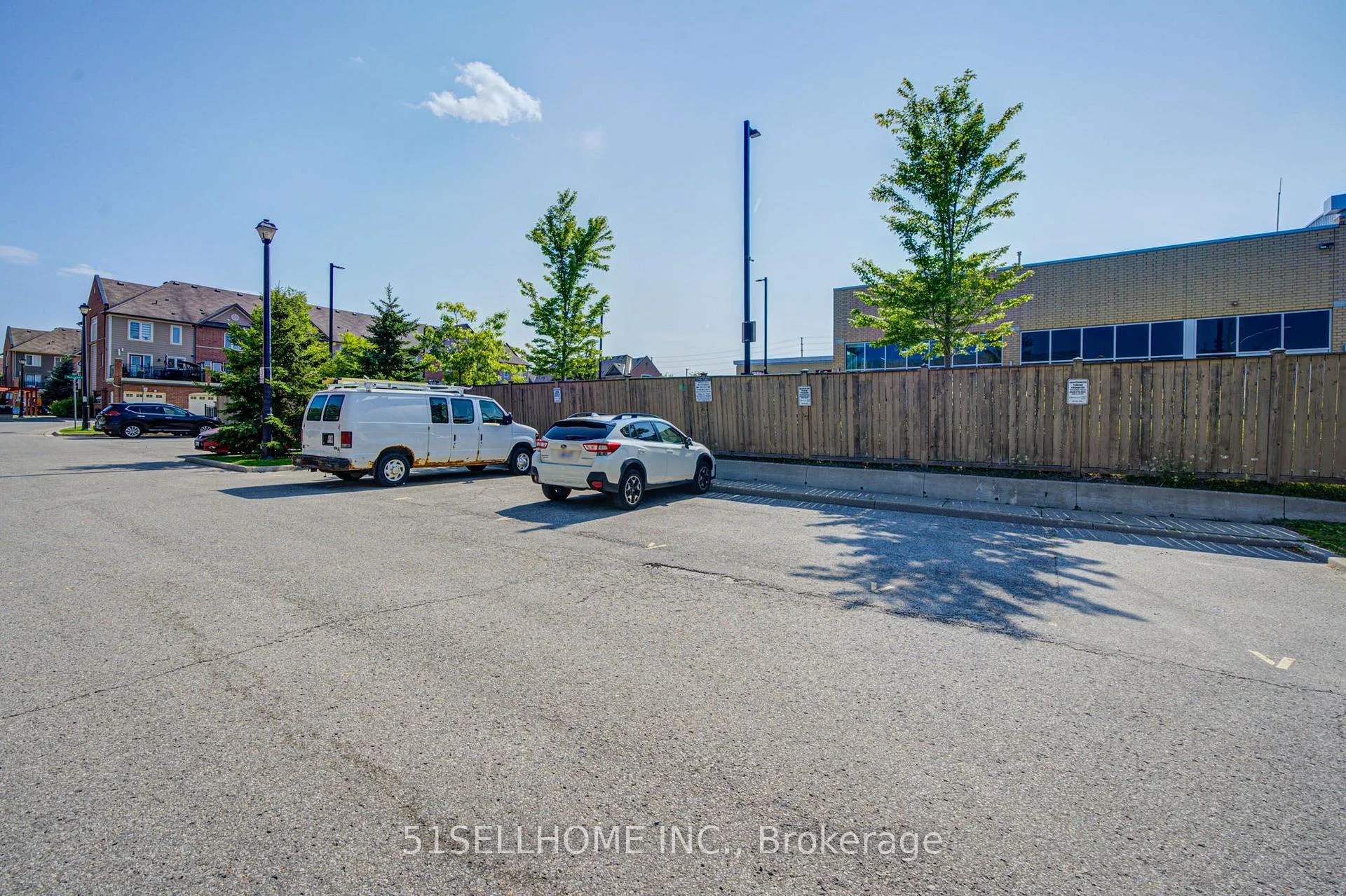 Photo 63 of 17 Winn Place, Aurora, Bayview Northeast — HOMEH