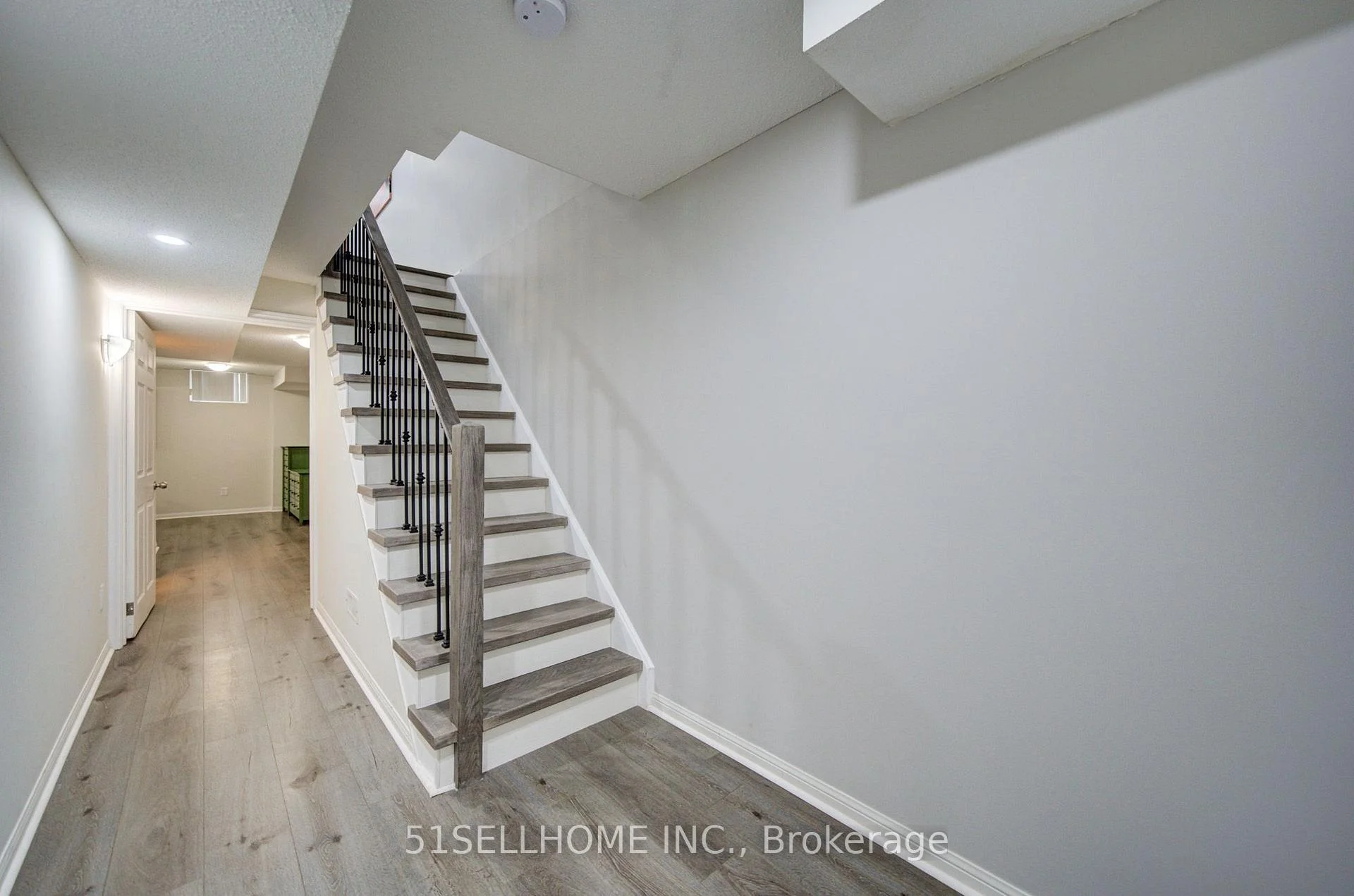 Photo 64 of 17 Winn Place, Aurora, Bayview Northeast — HOMEH