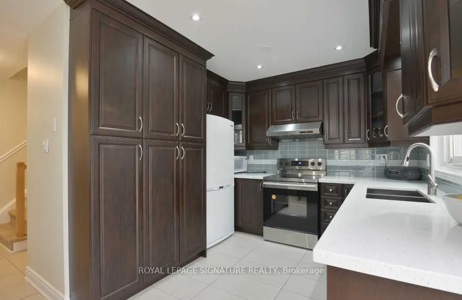Photo 8 of 1100 Beechnut Road, Oakville, Clearview — HOMEH