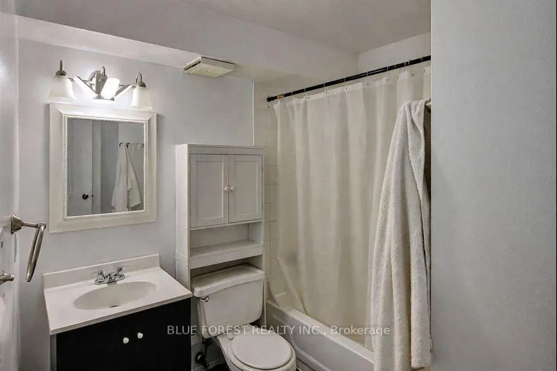 Photo 7 of Unit 209, 739 Deveron Crescent, London, South T — HOMEH