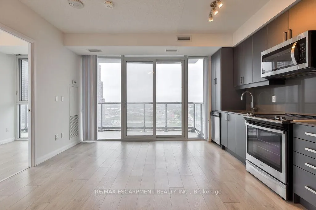 Photo 10 of Unit 2004, 7895 Jane Street, Vaughan, Concord — HOMEH