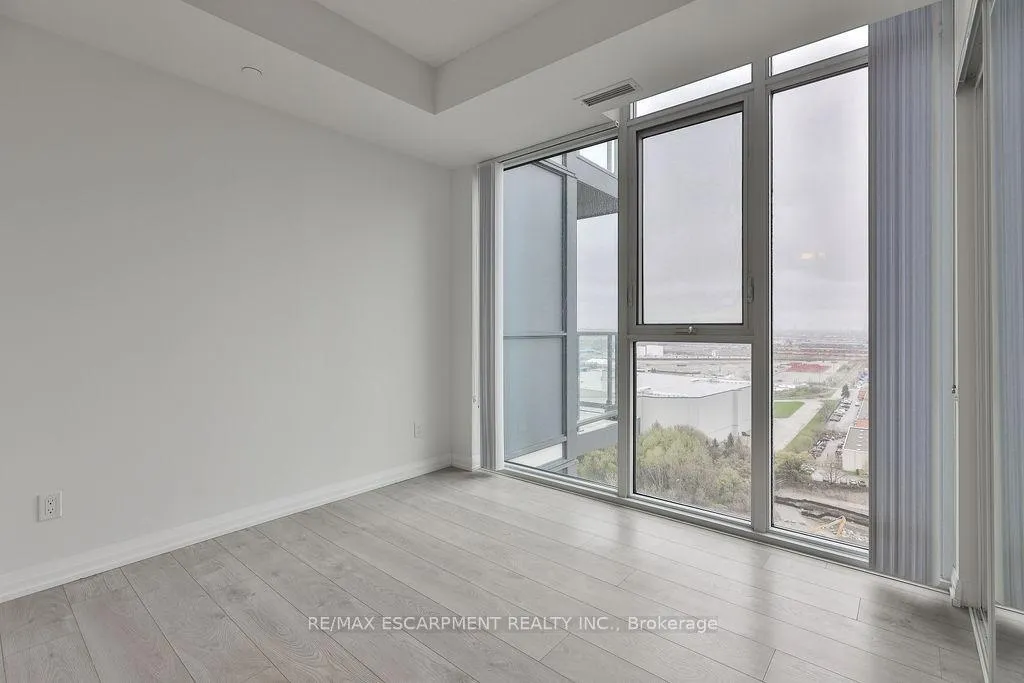 Photo 13 of Unit 2004, 7895 Jane Street, Vaughan, Concord — HOMEH