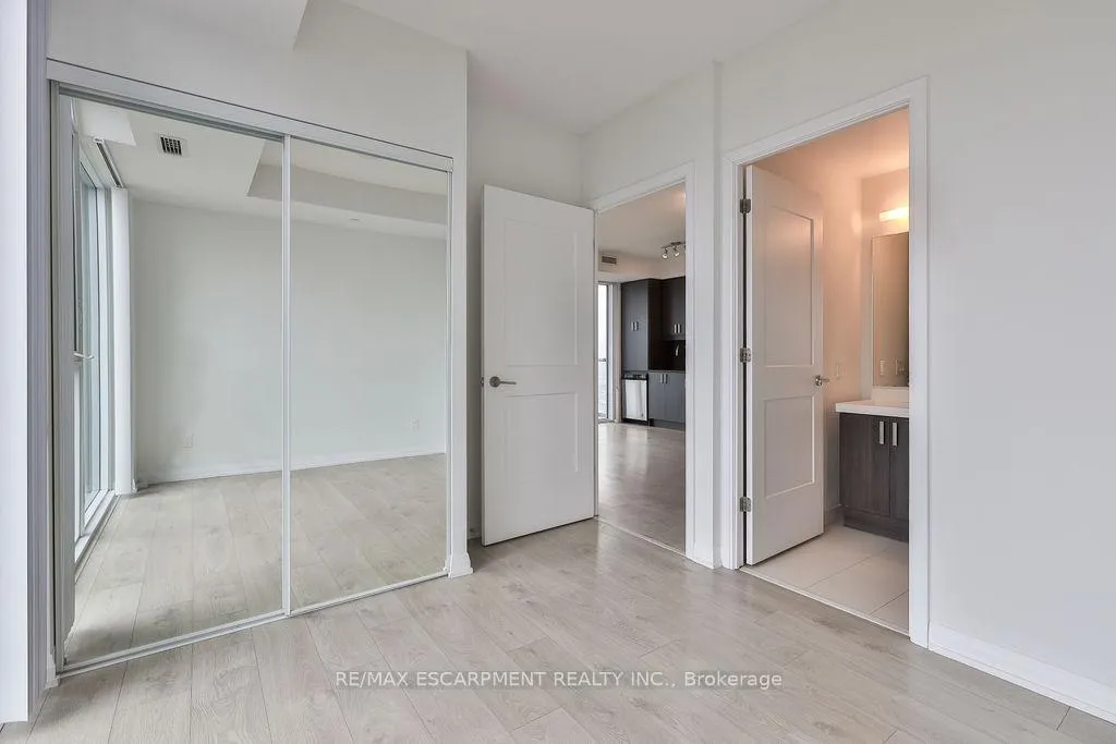 Photo 15 of Unit 2004, 7895 Jane Street, Vaughan, Concord — HOMEH
