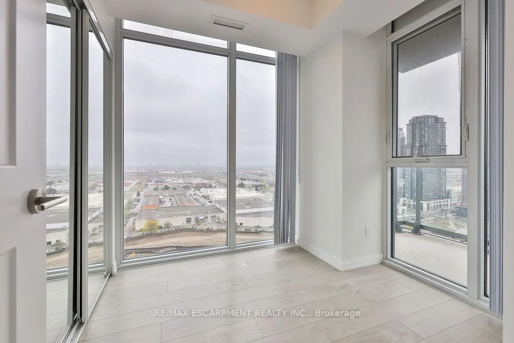 Photo 18 of Unit 2004, 7895 Jane Street, Vaughan, Concord — HOMEH