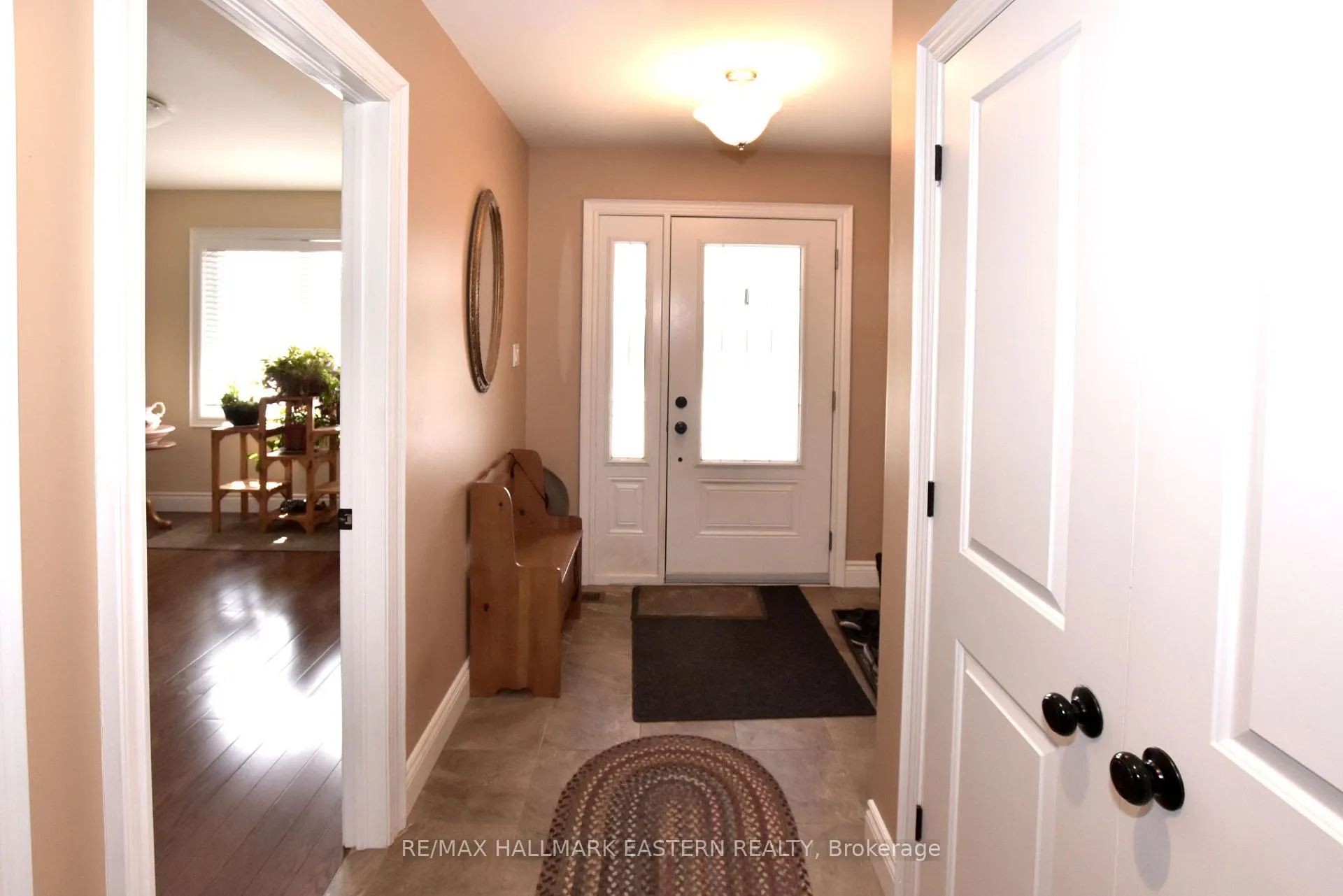 Photo 10 of 428 Raymond Street, Peterborough, Northcrest Ward 5 — HOMEH