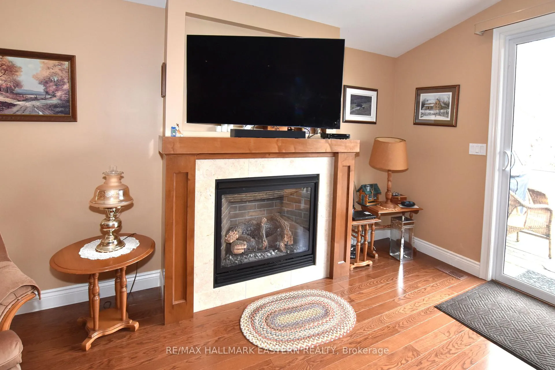 Photo 43 of 428 Raymond Street, Peterborough, Northcrest Ward 5 — HOMEH