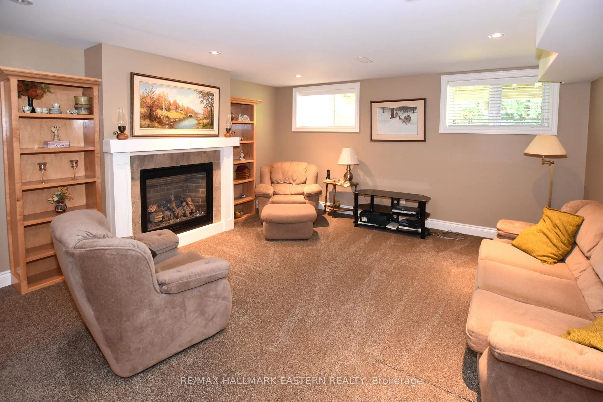 Photo 94 of 428 Raymond Street, Peterborough, Northcrest Ward 5 — HOMEH