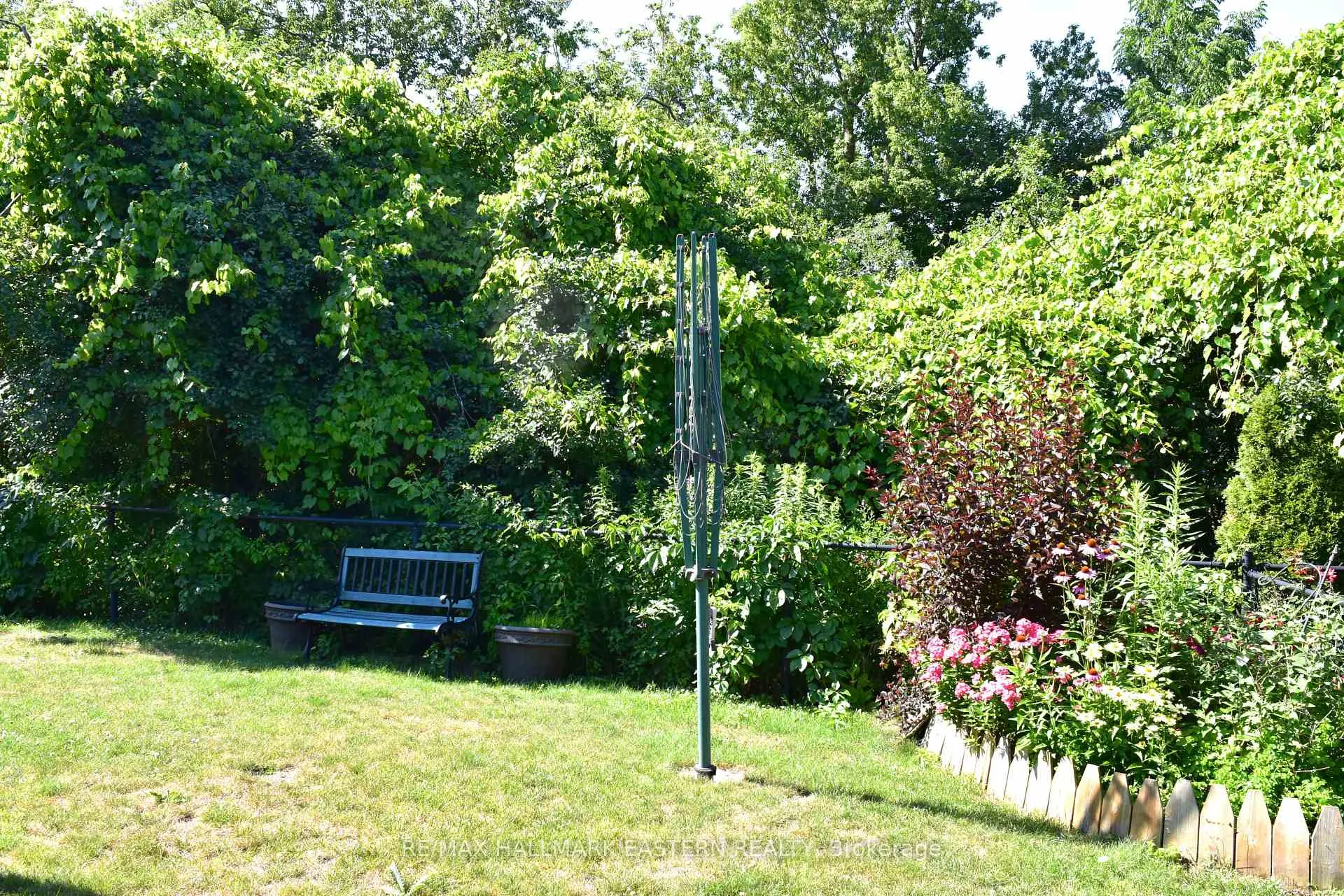 Photo 49 of 428 Raymond Street, Peterborough, Northcrest Ward 5 — HOMEH