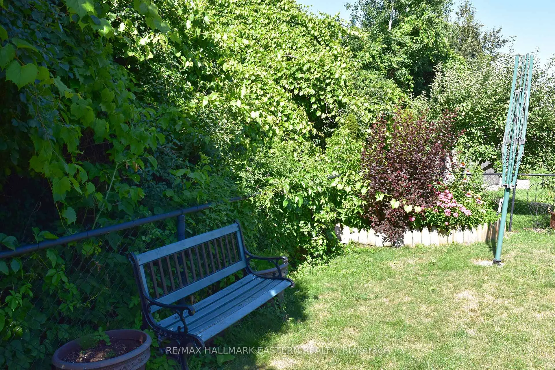 Photo 51 of 428 Raymond Street, Peterborough, Northcrest Ward 5 — HOMEH