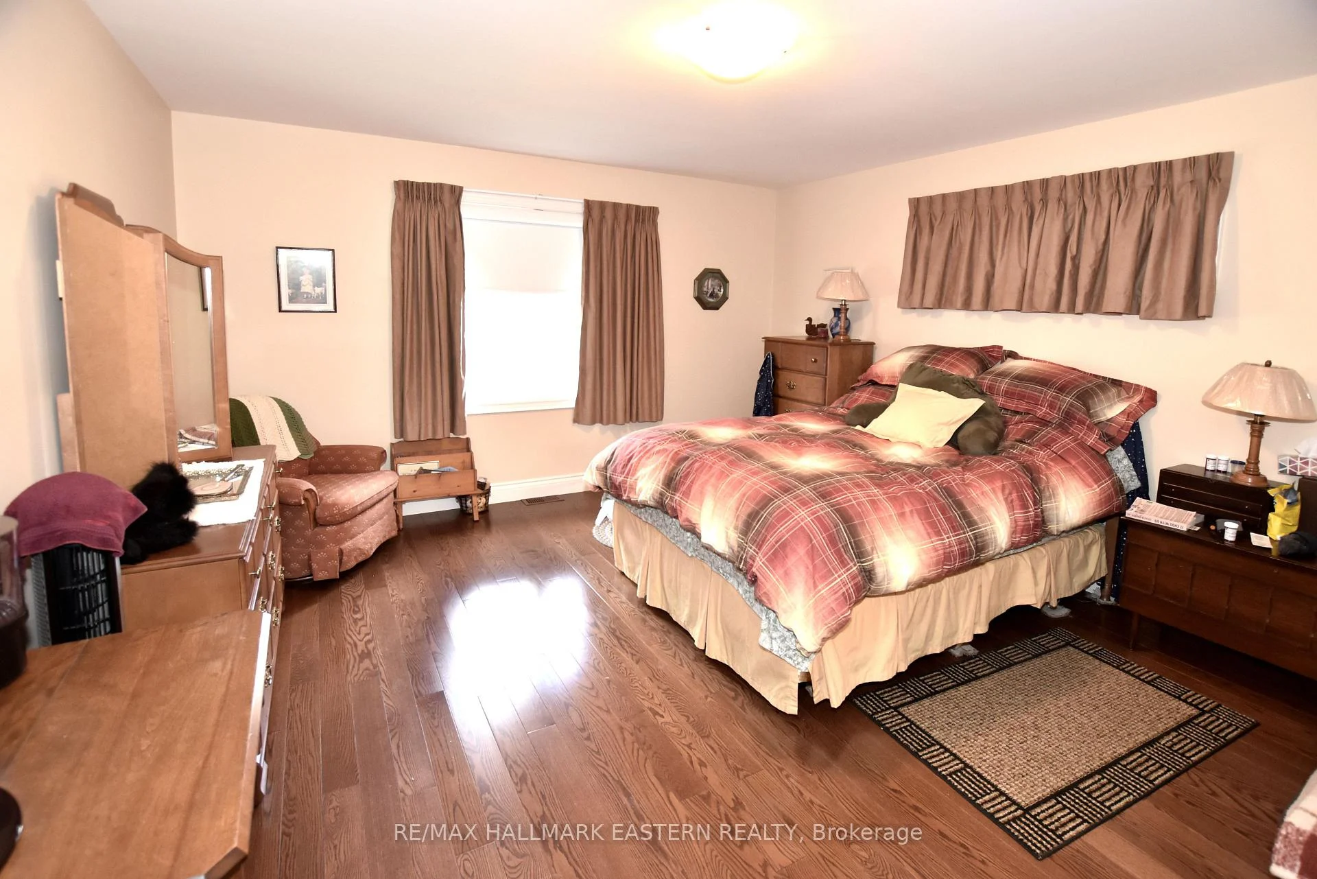 Photo 50 of 428 Raymond Street, Peterborough, Northcrest Ward 5 — HOMEH