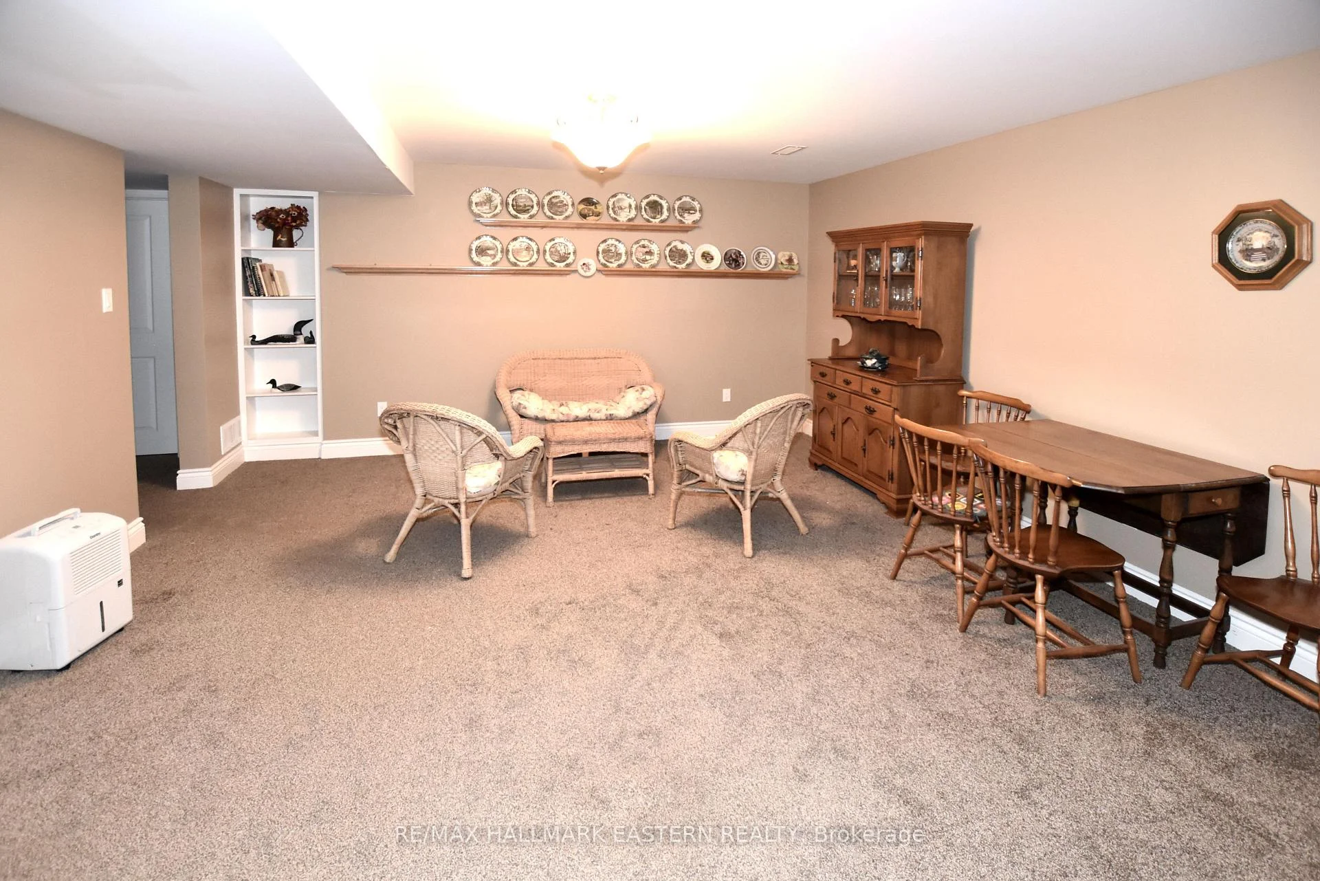Photo 63 of 428 Raymond Street, Peterborough, Northcrest Ward 5 — HOMEH