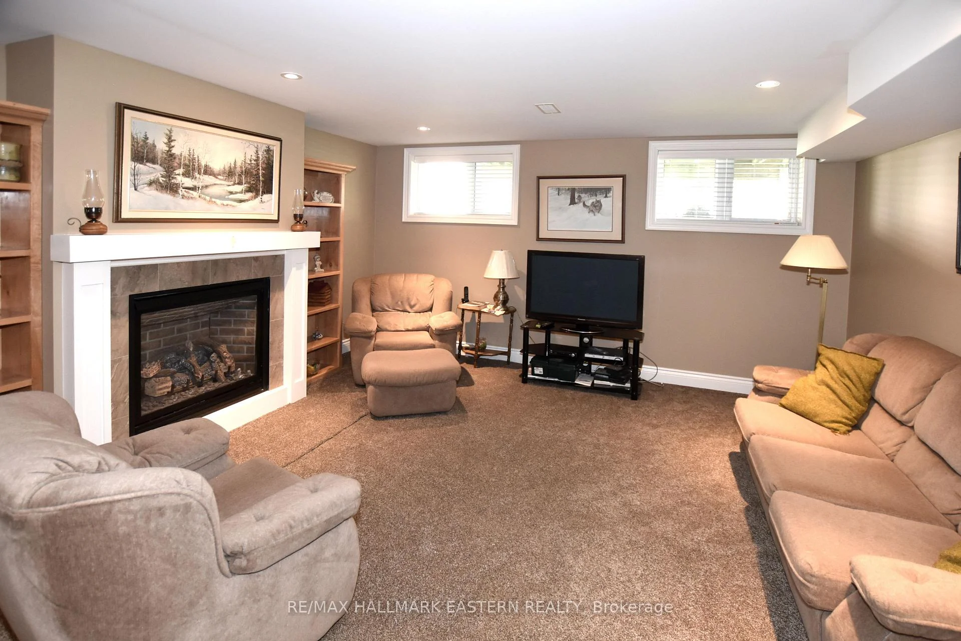 Photo 70 of 428 Raymond Street, Peterborough, Northcrest Ward 5 — HOMEH
