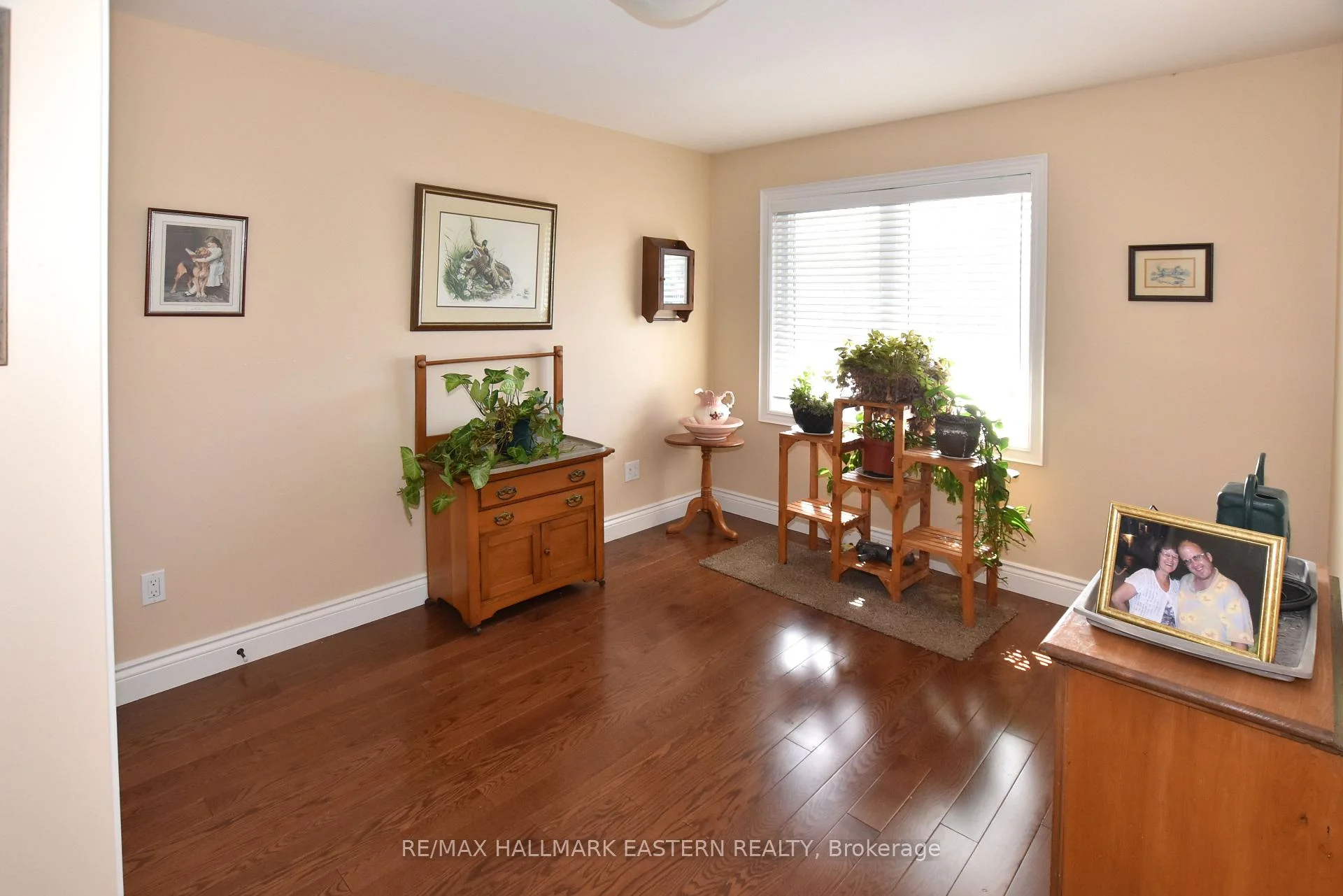Photo 71 of 428 Raymond Street, Peterborough, Northcrest Ward 5 — HOMEH