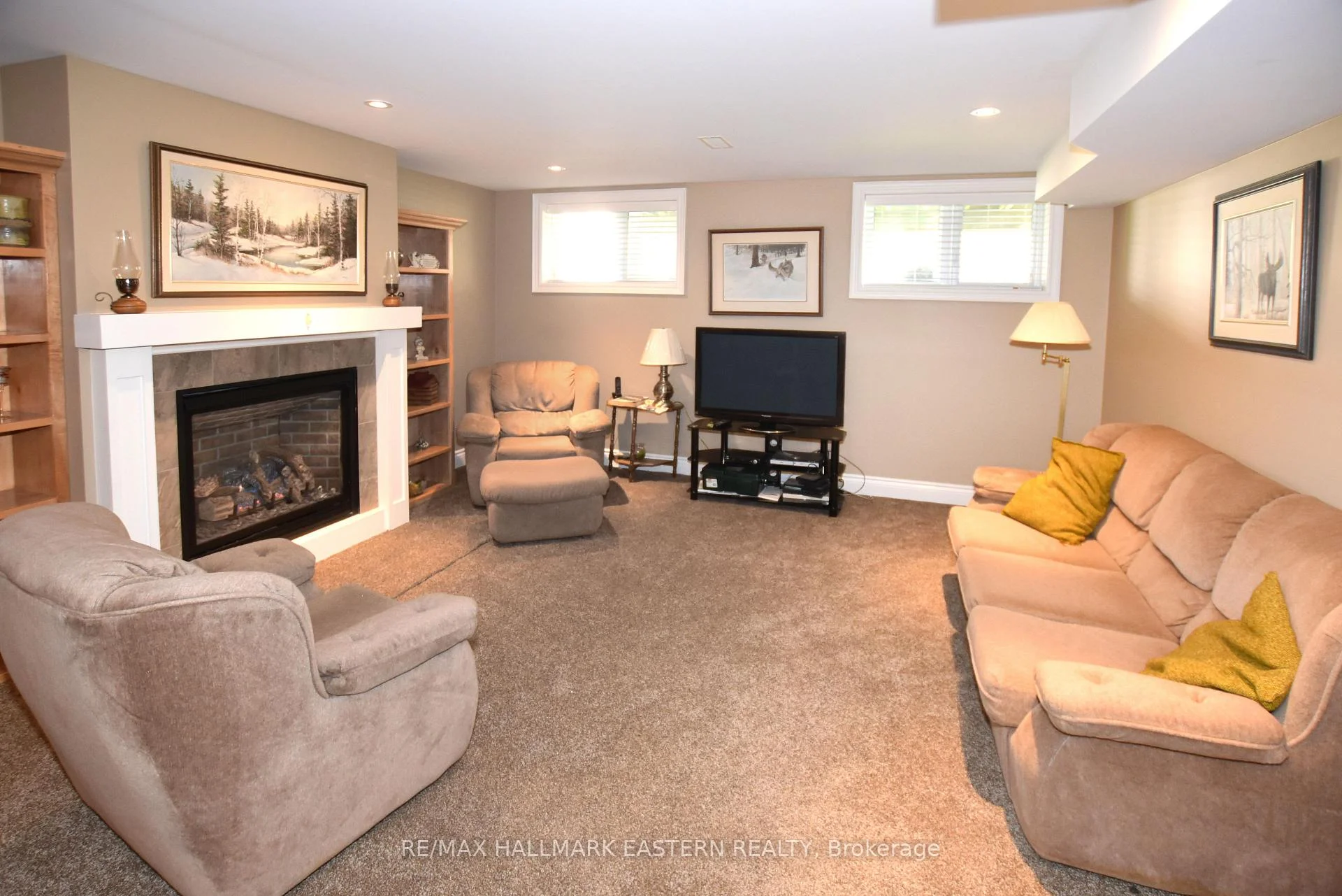 Photo 72 of 428 Raymond Street, Peterborough, Northcrest Ward 5 — HOMEH