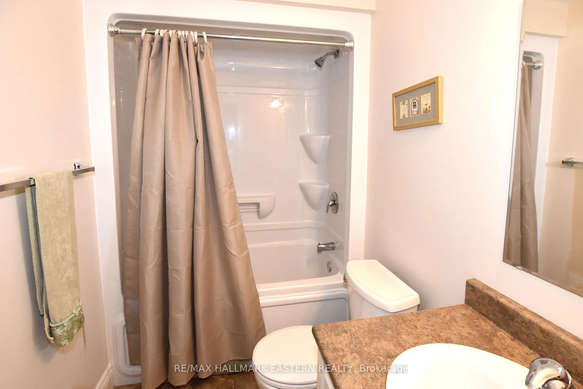Photo 84 of 428 Raymond Street, Peterborough, Northcrest Ward 5 — HOMEH