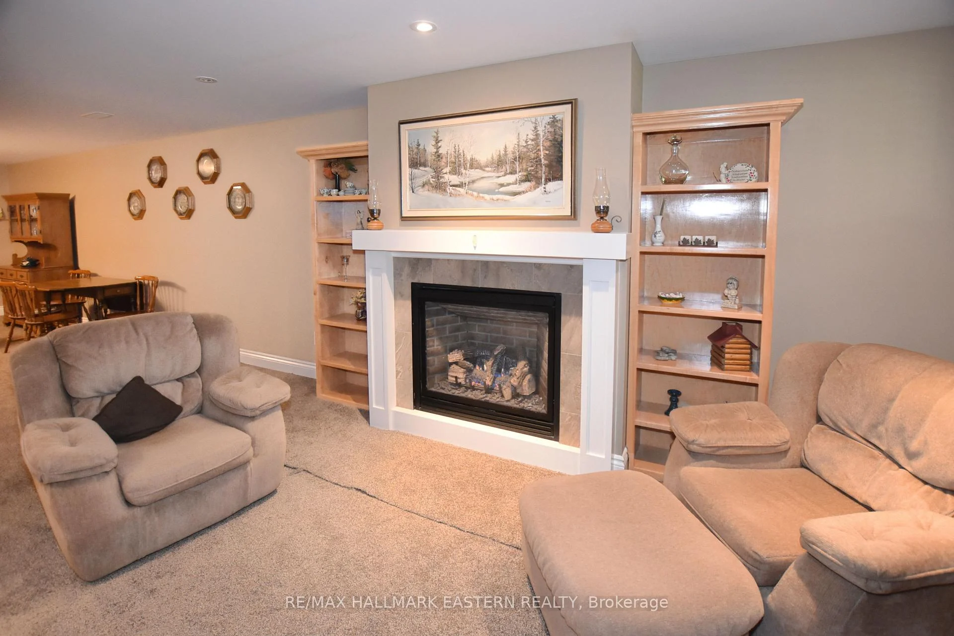 Photo 100 of 428 Raymond Street, Peterborough, Northcrest Ward 5 — HOMEH