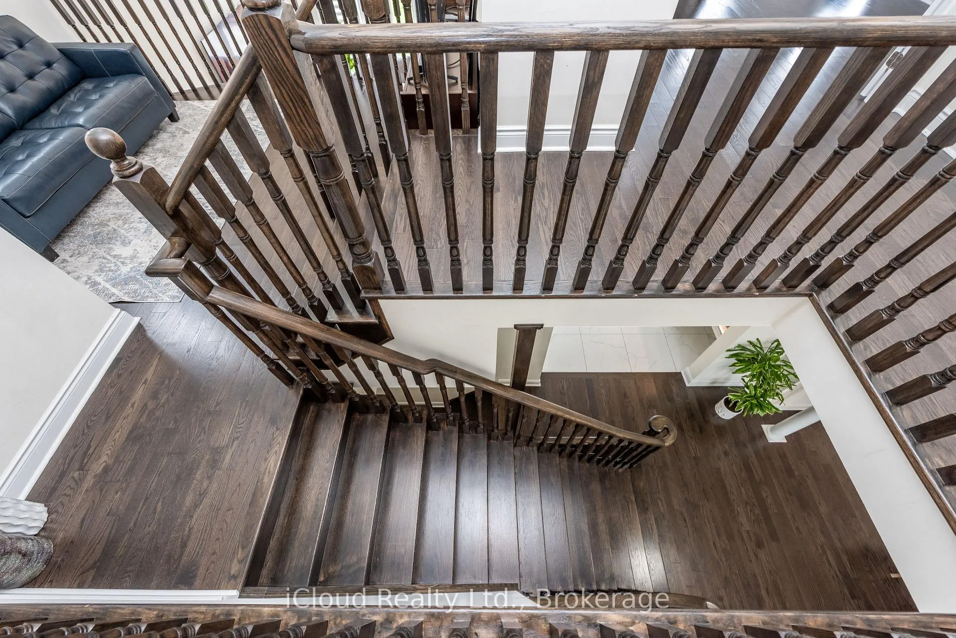 Photo 30 of 41 Elbern Markell Drive, Brampton, Credit Valley — HOMEH