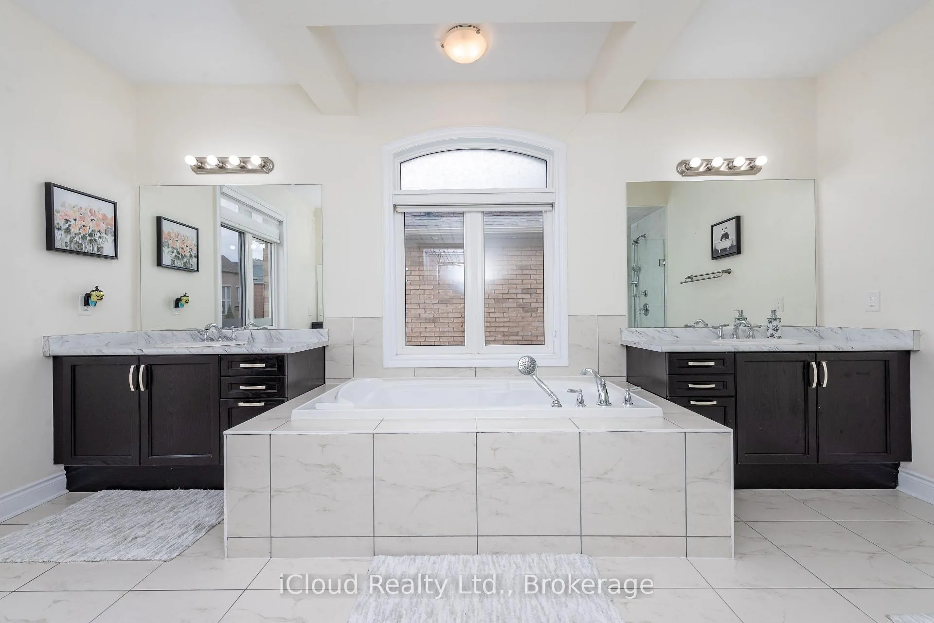 Photo 35 of 41 Elbern Markell Drive, Brampton, Credit Valley — HOMEH