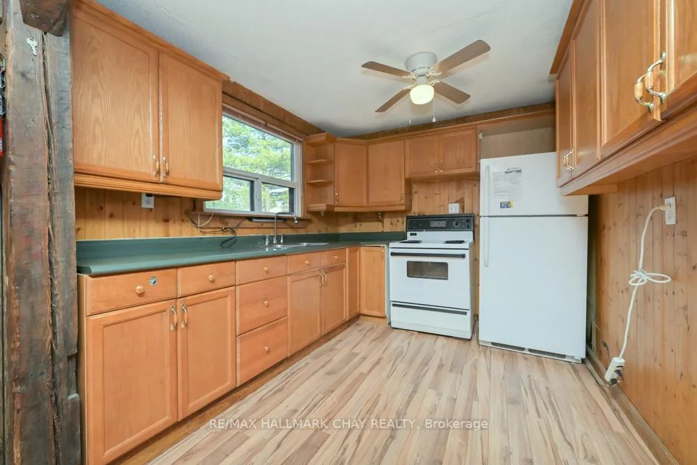 Photo 6 of 2490 25th Side Road, Innisfil, Alcona — HOMEH