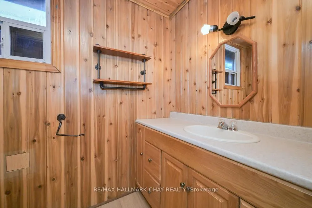 Photo 15 of 2490 25th Side Road, Innisfil, Alcona — HOMEH