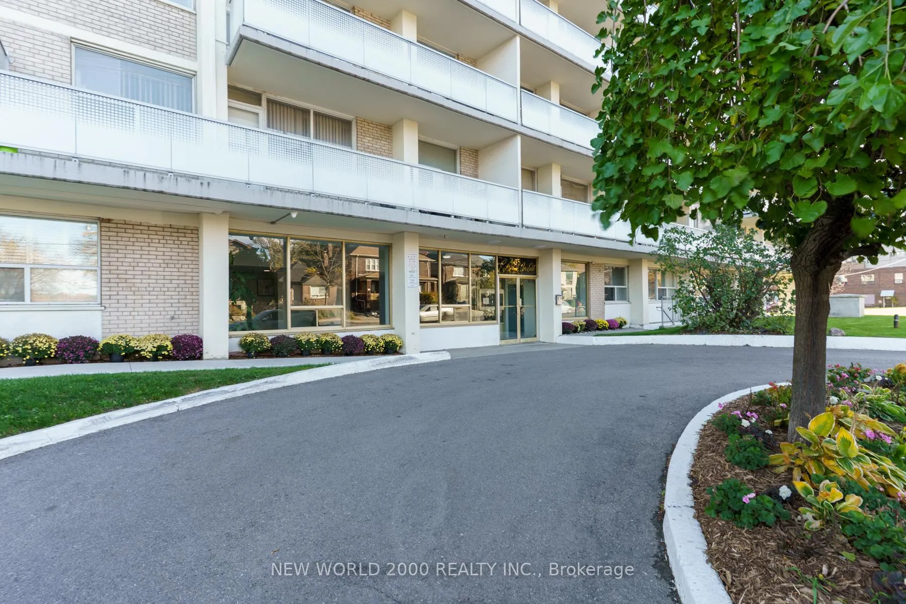 Photo 10 of Unit 1003, 485 Eglinton Avenue E, Toronto, Mount Pleasant East — HOMEH