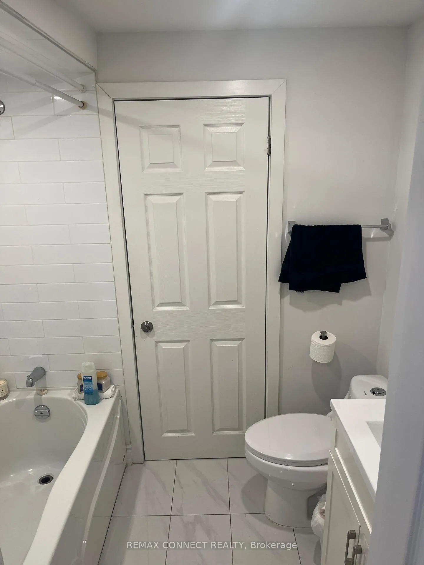 Photo 11 of Unit 1, 685 Westshore Boulevard S, Pickering, West Shore — HOMEH