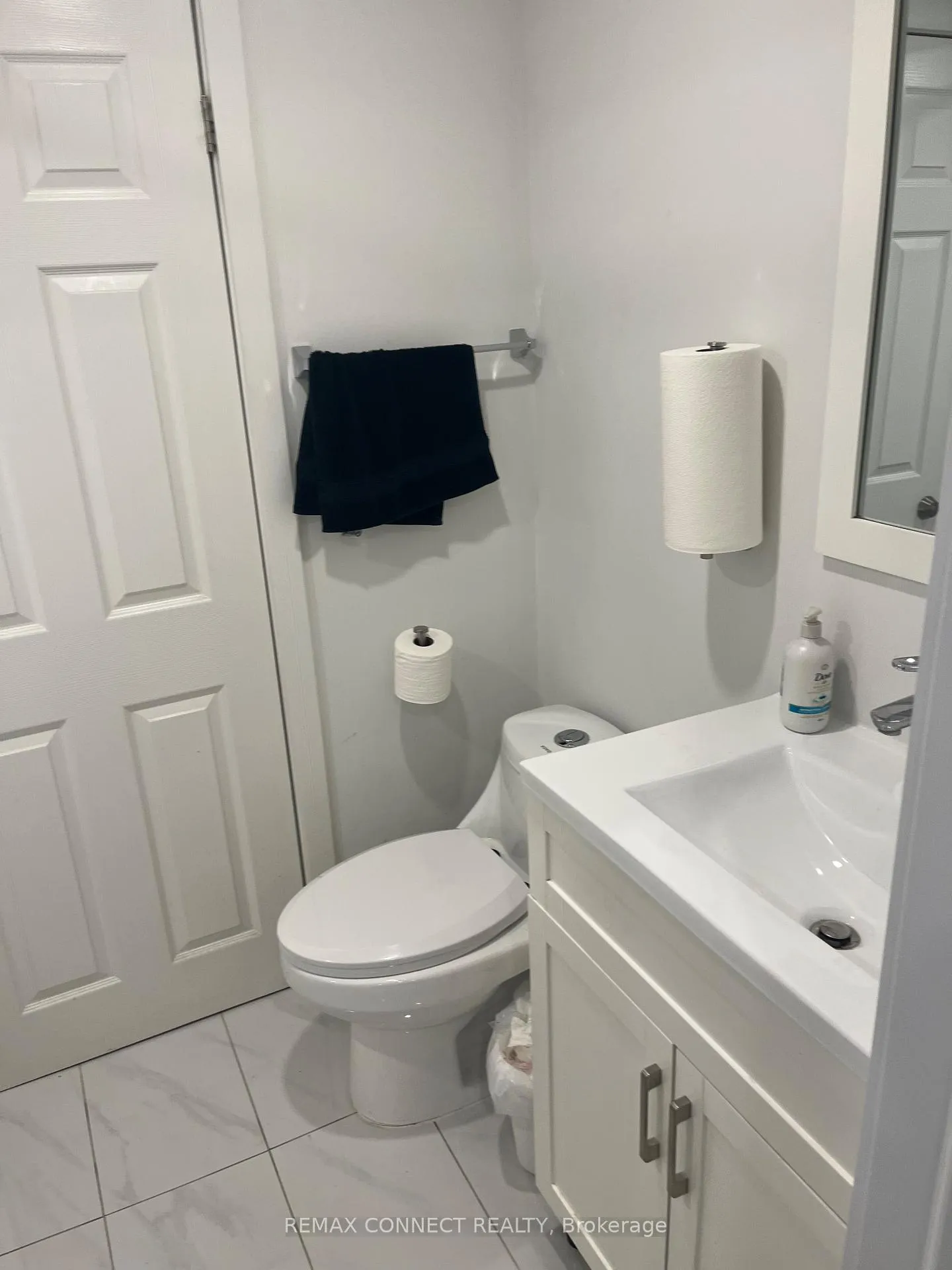 Photo 12 of Unit 1, 685 Westshore Boulevard S, Pickering, West Shore — HOMEH