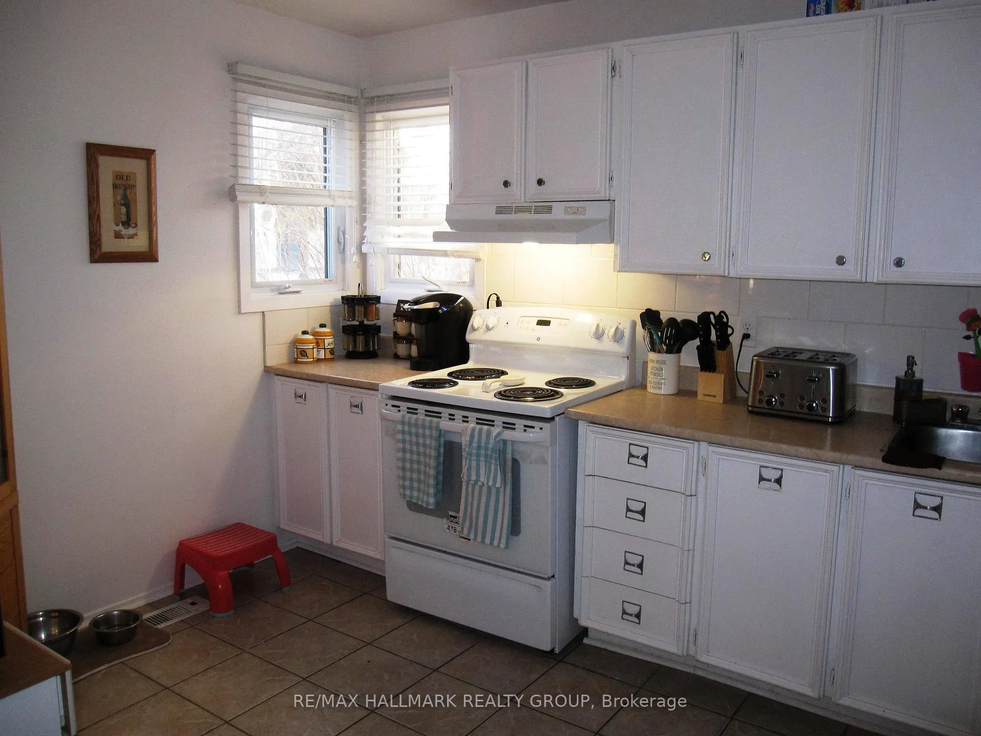 Photo 7 of Unit 90, 1773 Meadowbrook Road, Ottawa, Pineview — HOMEH