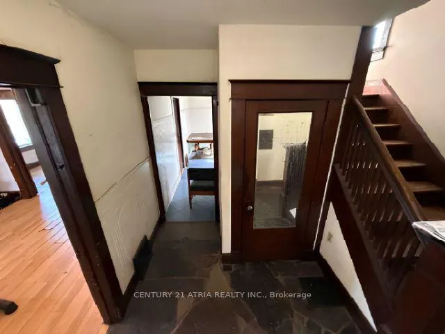 Photo 3 of 377 Guelph Street, Kitchener, Fairfield — HOMEH