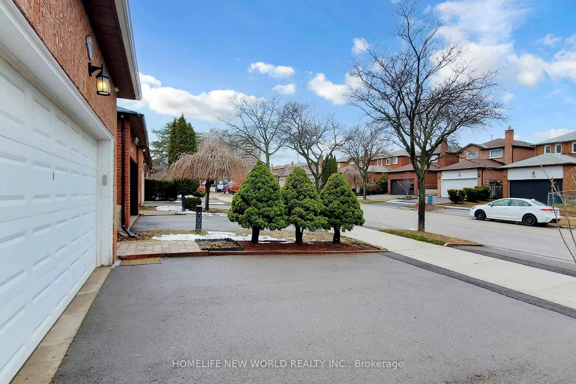 Photo 3 of 179 Campbell Avenue, Vaughan, Crestwood-Springfarm-Yorkhill — HOMEH