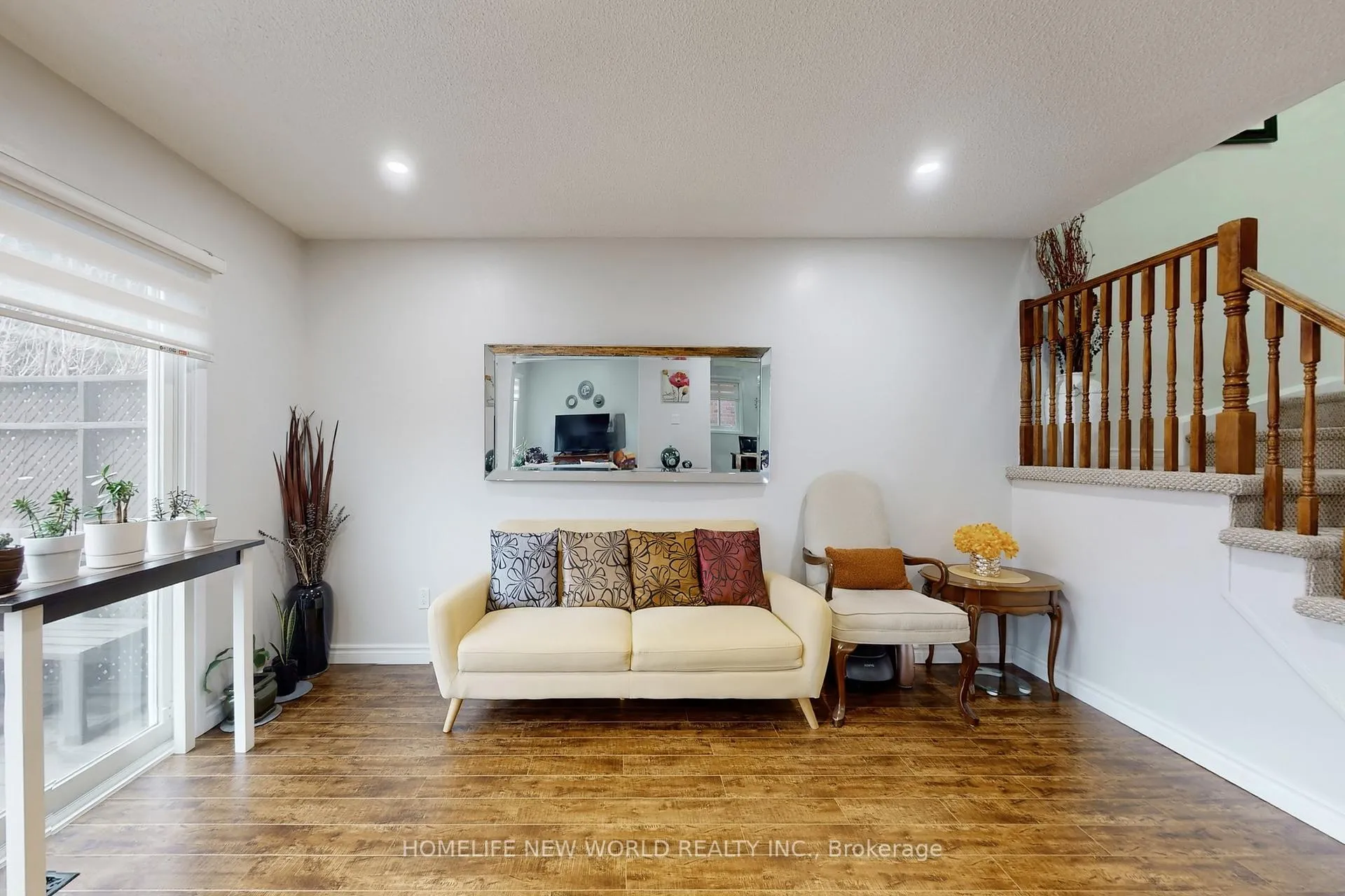 Photo 7 of 179 Campbell Avenue, Vaughan, Crestwood-Springfarm-Yorkhill — HOMEH