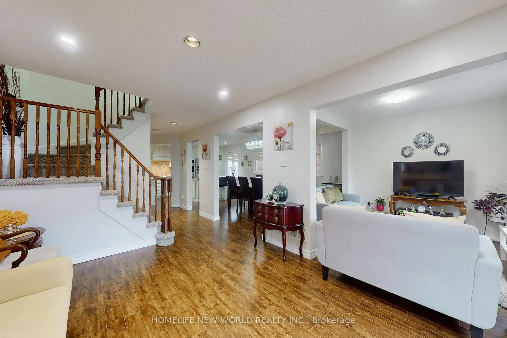 Photo 8 of 179 Campbell Avenue, Vaughan, Crestwood-Springfarm-Yorkhill — HOMEH