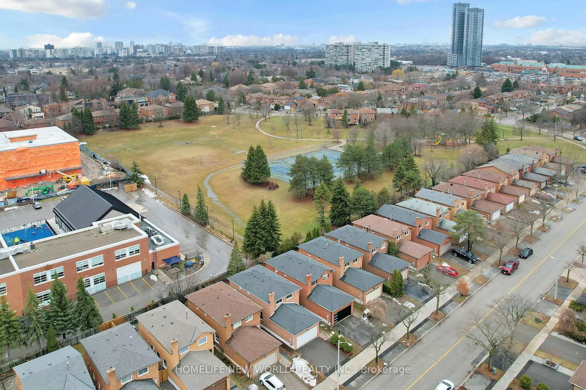 Photo 41 of 179 Campbell Avenue, Vaughan, Crestwood-Springfarm-Yorkhill — HOMEH