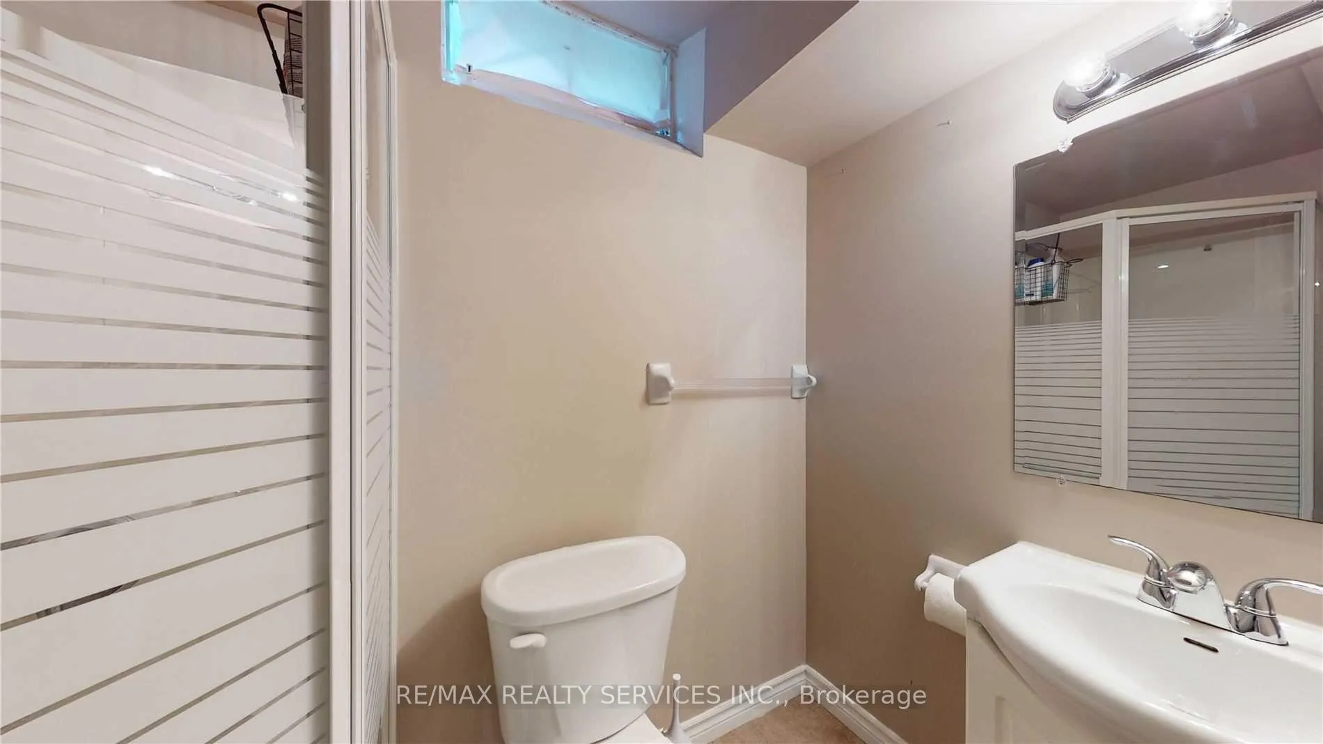 Photo 17 of 44 Elmstead Court, Brampton, Fletcher's Creek South — HOMEH