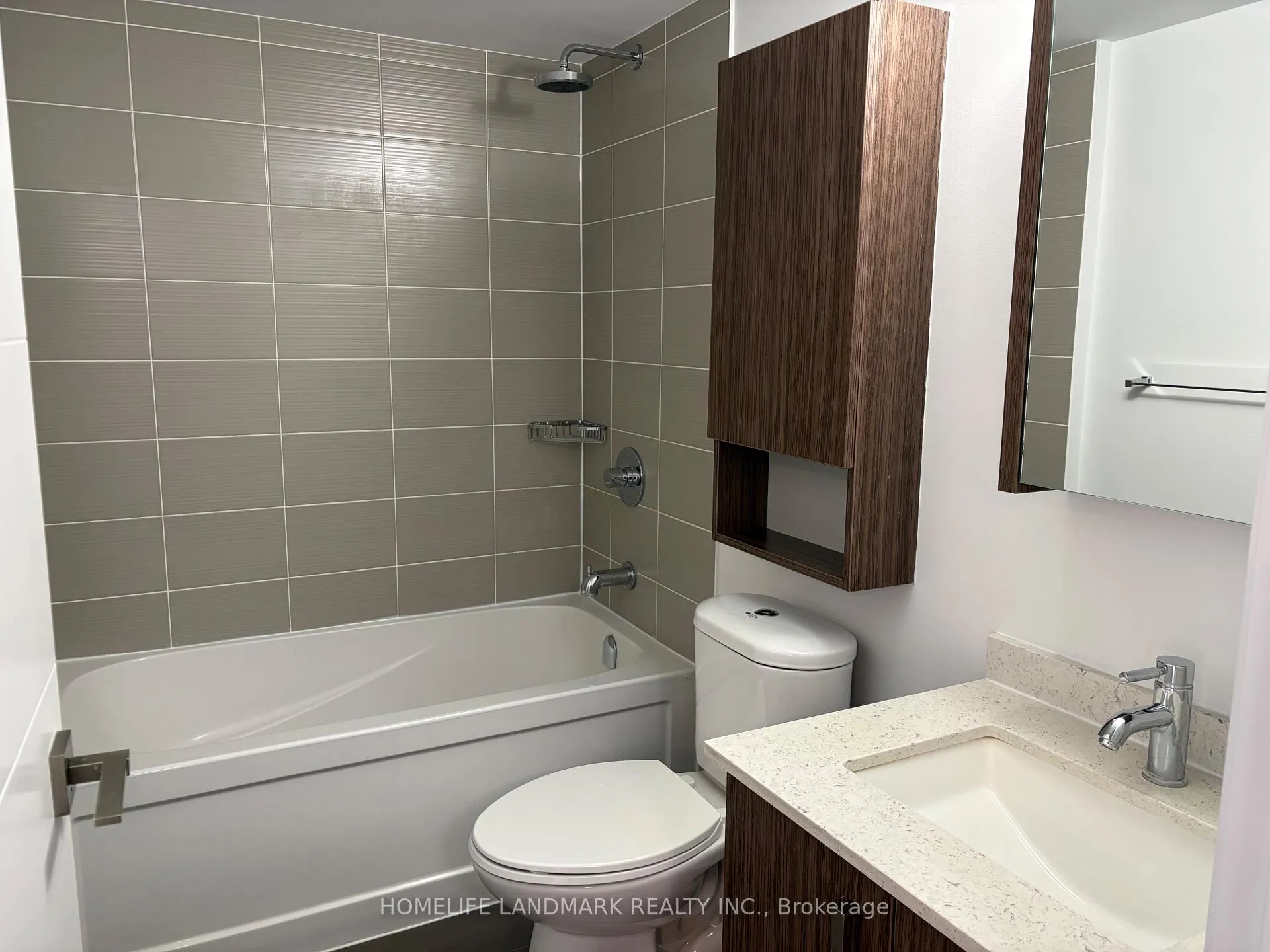 Photo 8 of Unit 525, 18 Uptown Drive, Markham, Unionville — HOMEH