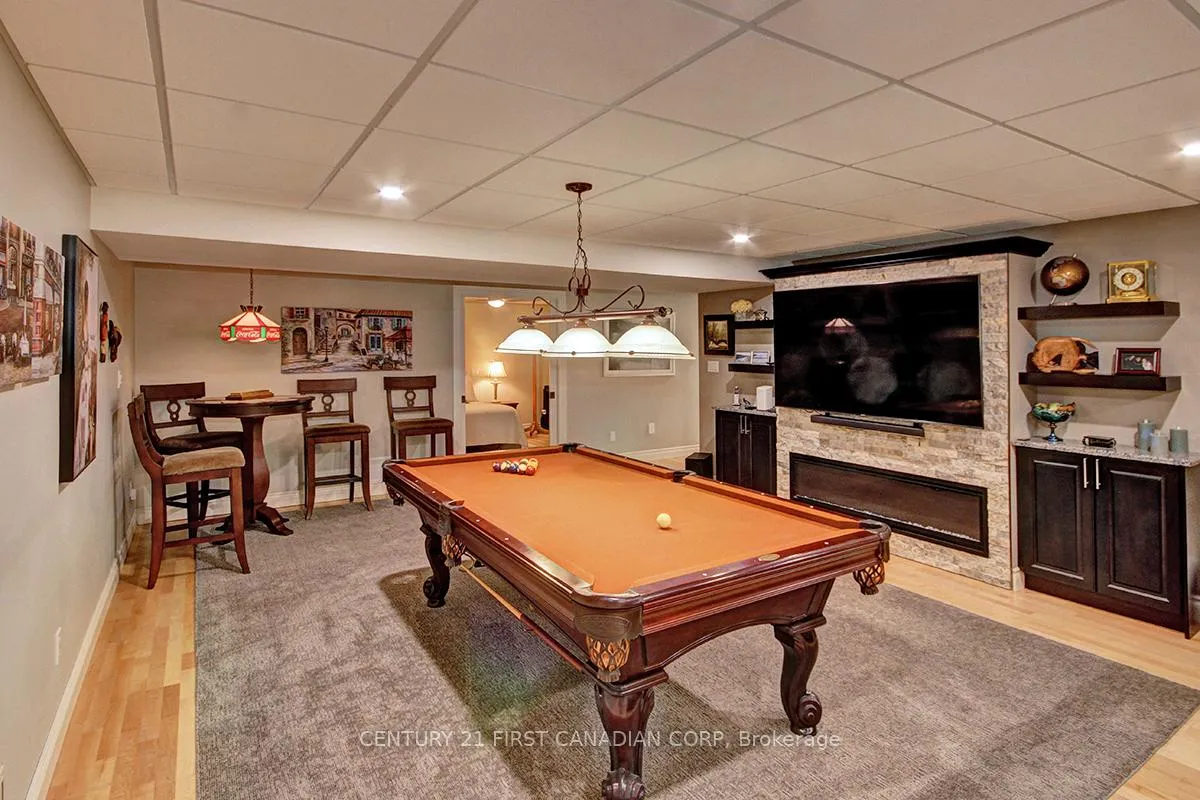 Photo 25 of 811 Clearview Crescent, London, North Q — HOMEH